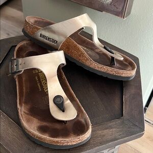 🛑 1 hour sale. Birkenstock, size 38 EU (7.5 US) Gold Shimmer and Tan sandals